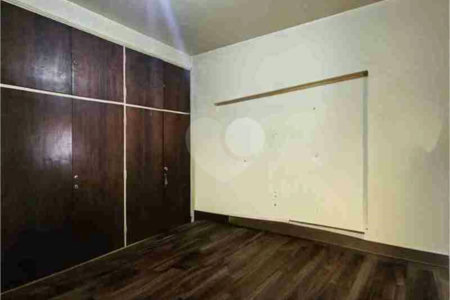 Casa à venda com 3 quartos, sendo 1 suíte, em Brooklin Paulista, São Paulo, SP
