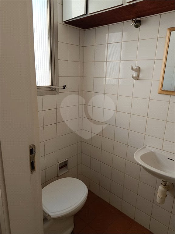 Apartamento à venda com 3 quartos, sendo 1 suíte, em Moema, São Paulo, SP