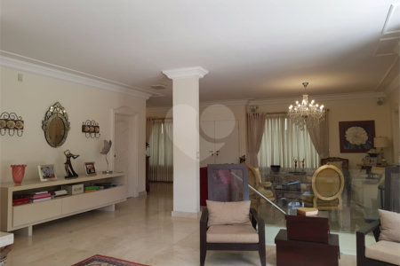 Casa à venda com 5 suítes em Jardim Marajoara, São Paulo, SP