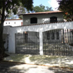 Casa à venda com 5 quartos, sendo 3 suítes, em Vila São Francisco, São Paulo, SP