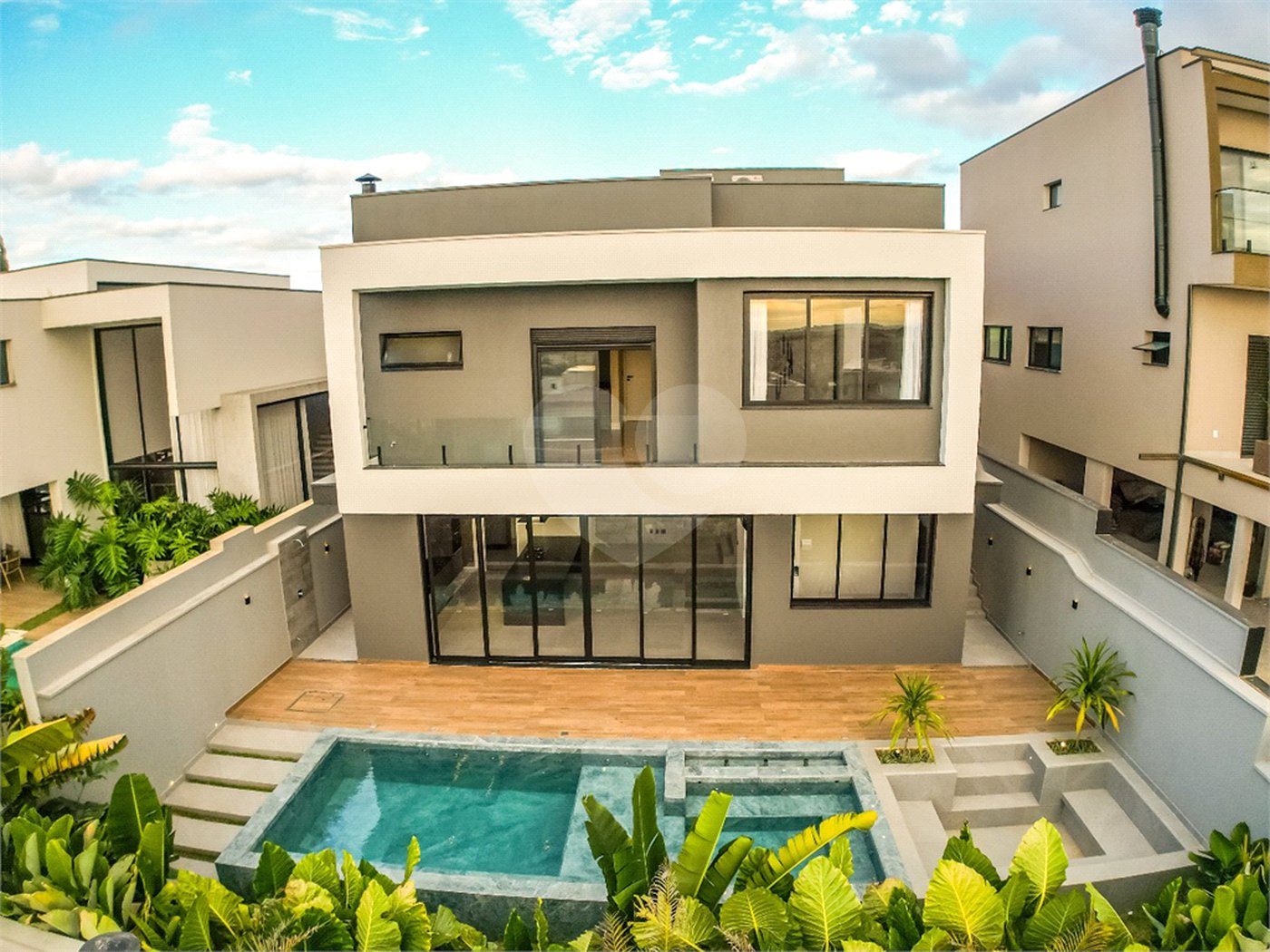 Casa à venda com 3 suítes no condomínio Jardim Vila Paradiso, Indaiatuba - SP
