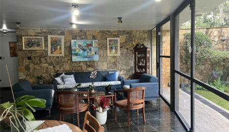 Casa à venda com 4 quartos, sendo 3 suítes,  no condomínio Vitoria Regia, São Paulo - SP