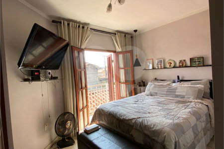 Casa à venda com 3 quartos, sendo 1 suíte, em Jardim Santa Clara, Guarulhos, SP