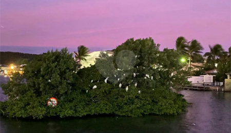 Casa em condomínio à venda com 3 quartos, sendo 1 suíte,  em Ogiva, Cabo Frio, RJ