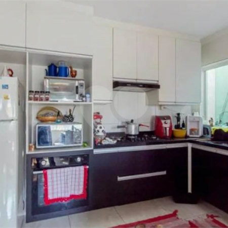 Casa à venda com 2 suítes no condomínio Residencial Flor de Lis, São Paulo - SP
