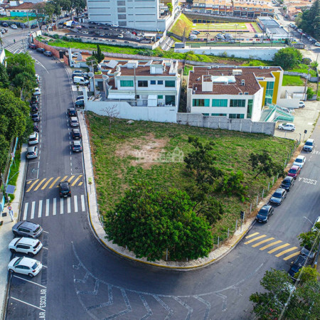 Terreno à venda no Centro, Atibaia, SP