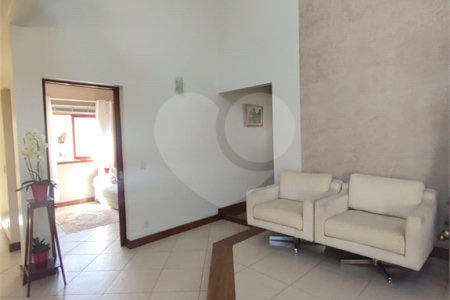 Casa à venda com 3 quartos, sendo 1 suíte, em Jardim Panorama, Valinhos, SP