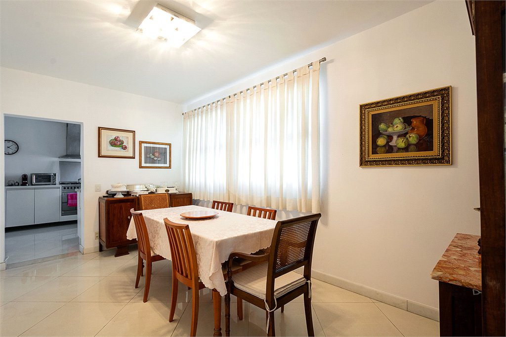 Apartamento à venda com 4 suítes em Jardim Marajoara, São Paulo, SP