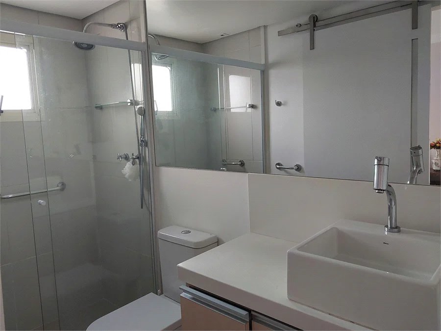 Apartamento à venda com 3 quartos, sendo 2 suítes,  em Cidade São Francisco, São Paulo, SP