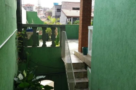 Sobrado à venda com 3 quartos, sendo 1 suíte, em Jardim Maria Duarte, São Paulo, SP