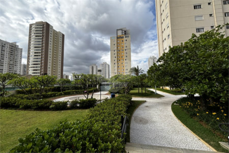 Apartamento para alugar com 3 suítes em Vila Romana, São Paulo, SP