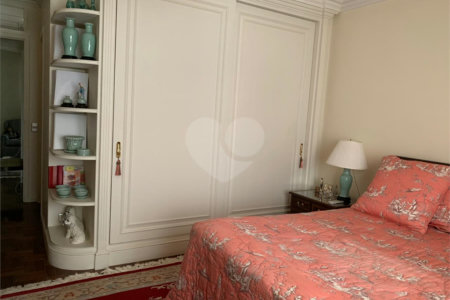 Apartamento à venda com 3 quartos, sendo 1 suíte, em Itaim Bibi, São Paulo, SP