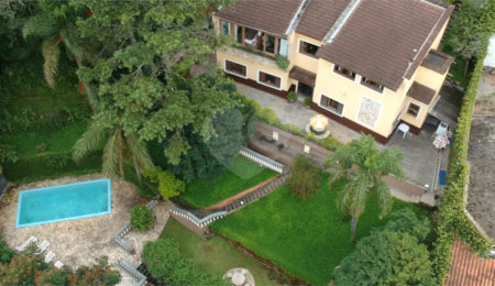 Sobrado à venda com 3 quartos, sendo 1 suíte,  em Roseira, Mairiporã, SP