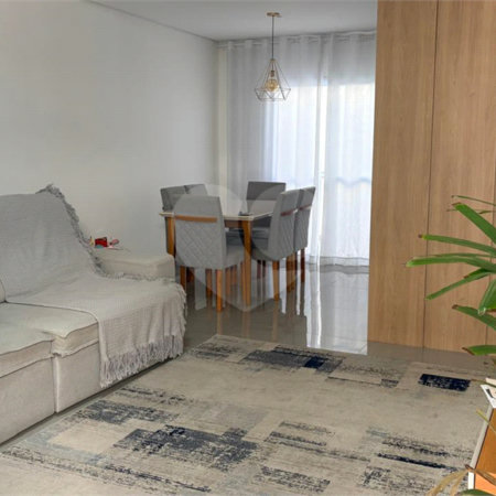 Casa à venda com 3 quartos, sendo 1 suíte, no condomínio Residencial Américo de Figueiredo, Sorocaba - SP