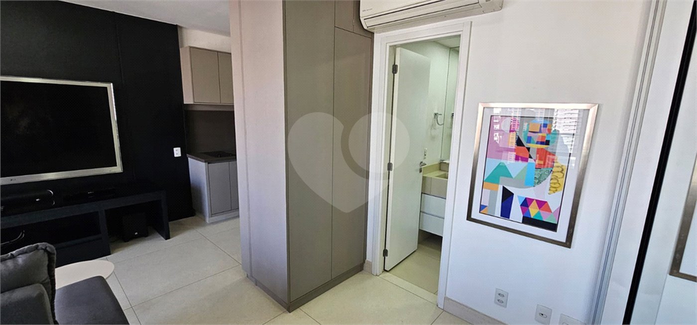 Apartamento à venda com 1 suíte em Vila Nova Conceição, São Paulo, SP