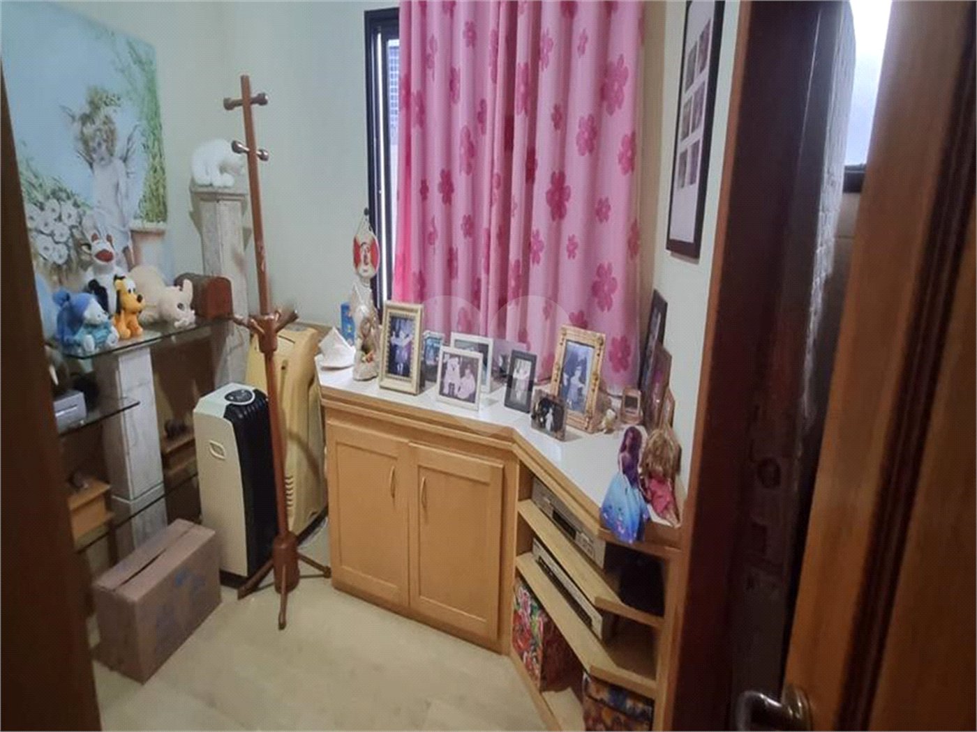 Sobrado à Venda na Aclimação - 150 m² - 2 Salas, 3 Dorms, 2 Vagas.