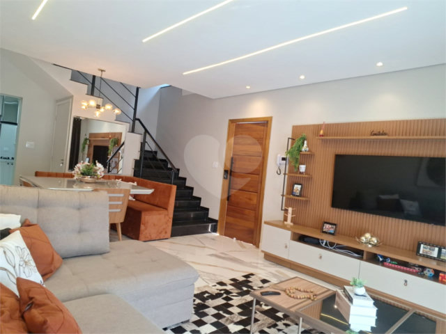 Sobrado à venda com 3 quartos, sendo 1 suíte,  em Tucuruvi, São Paulo, SP