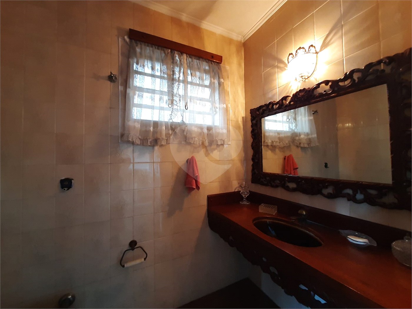 Casa à venda com 4 quartos, sendo 1 suíte,  em Parque Continental, São Paulo, SP