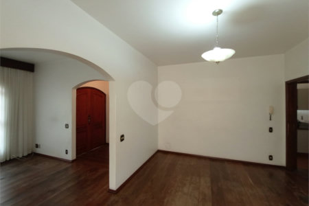 Casa à venda com 4 quartos, sendo 1 suíte,  no Centro, Itapetininga, SP