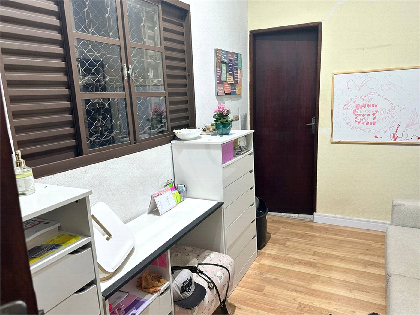 Casa à venda com 2 quartos, sendo 1 suíte,  no Centro, Vinhedo, SP