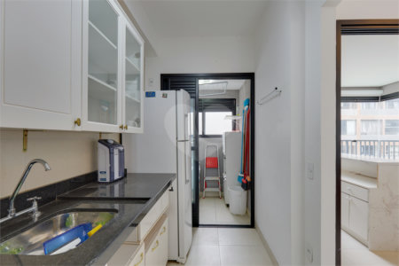 Apartamento à venda com 3 quartos, sendo 1 suíte, em Brooklin, São Paulo, SP