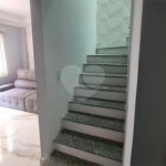 Casa à venda com 2 quartos no condomínio Karolyne, Votorantim - SP