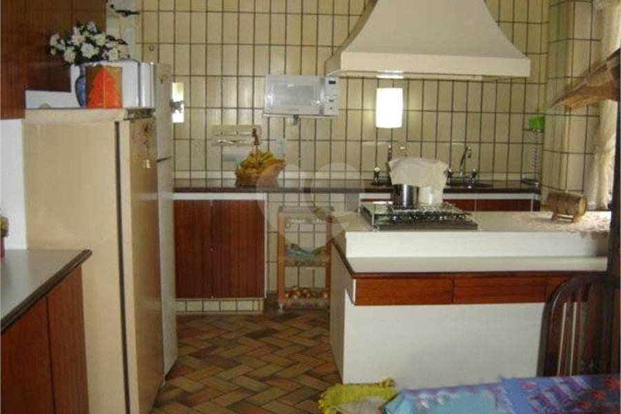 Sobrado à venda com 4 quartos, sendo 1 suíte,  em Parque Novo Mundo, São Paulo, SP