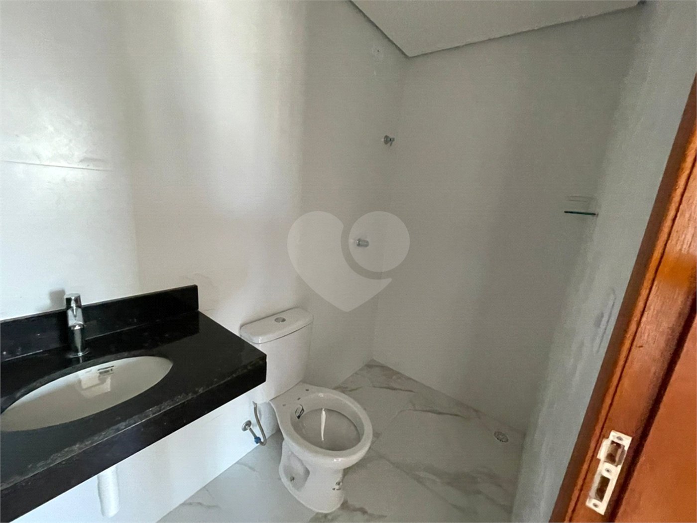 Apartamento à venda com 2 quartos, sendo 1 suíte,  em Parada Inglesa, São Paulo, SP