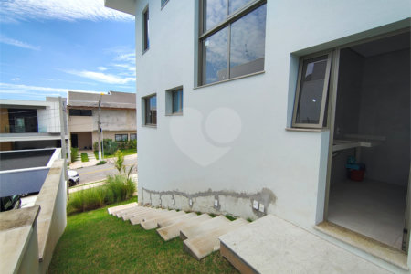 Casa à venda com 4 quartos, sendo 3 suítes,  no condomínio Villa Verde, Jundiaí - SP
