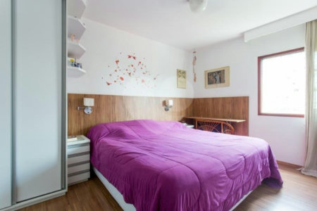 Apartamento à venda com 3 quartos, sendo 1 suíte, em Vila Mariana, São Paulo, SP