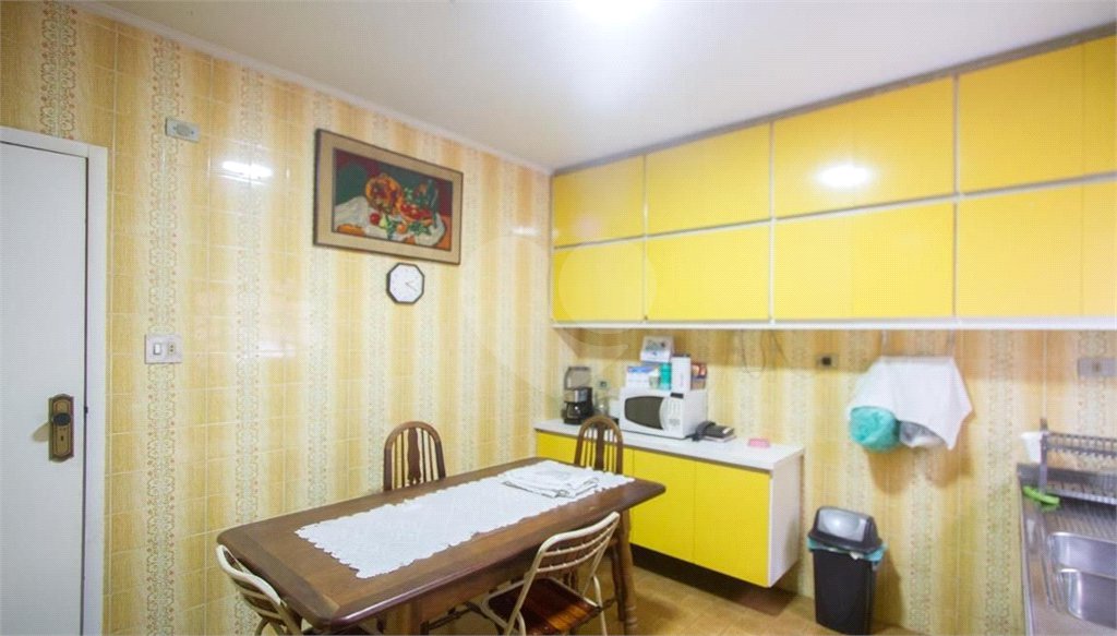 Sobrado à venda com 5 quartos em Parque Colonial, São Paulo, SP
