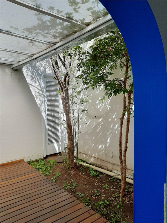 Sobrado à venda com 4 quartos em Vila Mariana, São Paulo, SP