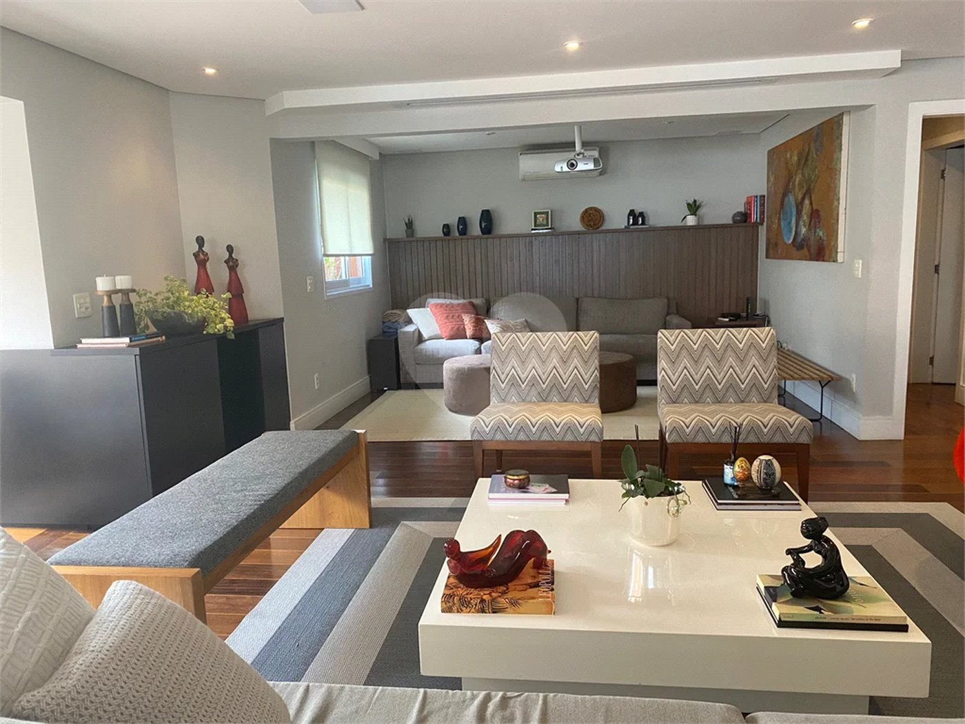 Apartamento à venda com 3 quartos, sendo 2 suítes, em Brooklin Paulista, São Paulo, SP