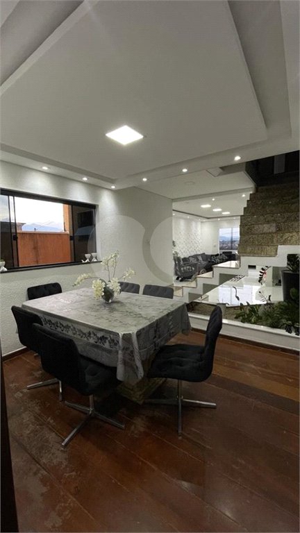Casa à venda com 3 quartos, sendo 2 suítes,  em Jardim Imperial, Atibaia, SP