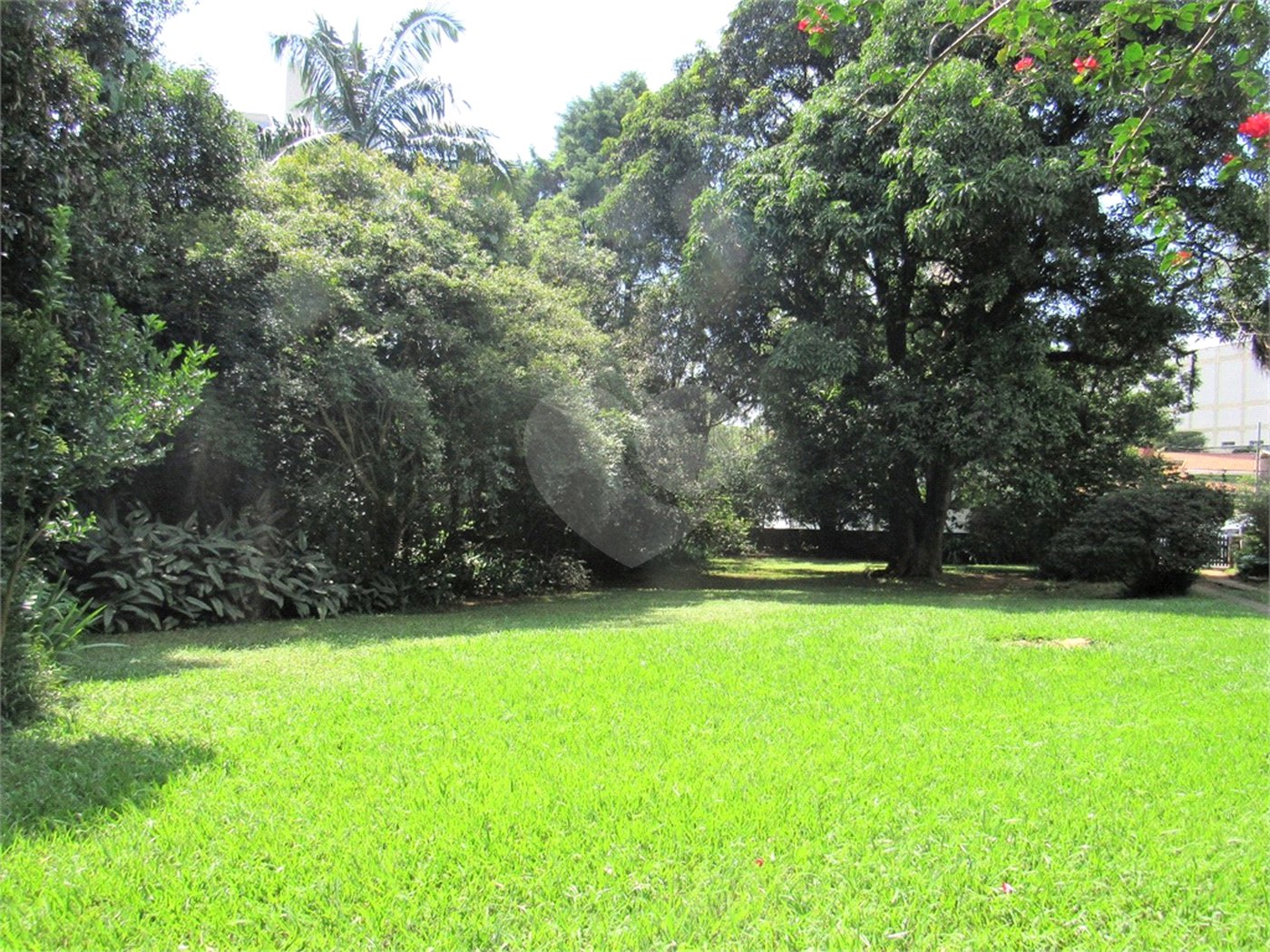 Terreno à venda com 1 quarto, sendo 3 suítes,  em Granja Julieta, São Paulo, SP