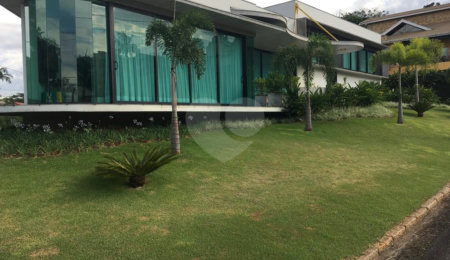 Casa à venda com 4 suítes no condomínio São Joaquim, Vinhedo - SP