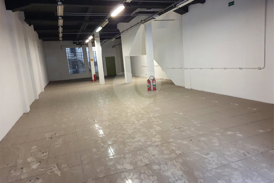 Prédio à venda em Santana, São Paulo, SP
