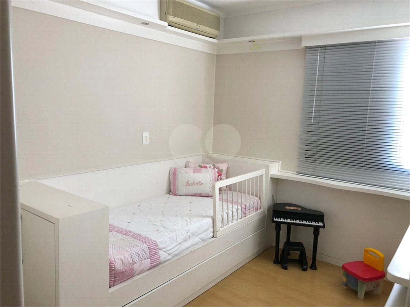Apartamento à venda com 3 quartos, sendo 1 suíte,  em Bosque da Saúde, São Paulo, SP