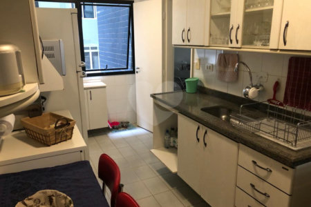Apartamento à venda com 3 quartos, sendo 2 suítes, em Cerqueira César, São Paulo, SP