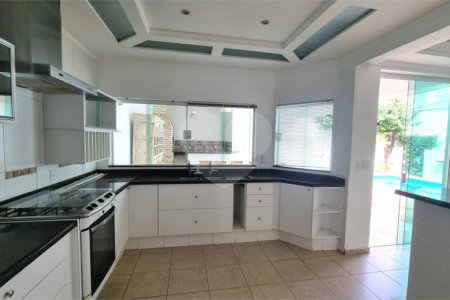 Casa à venda ou para alugar com 3 suítes no condomínio Residencial Villa dos Inglezes, Sorocaba - SP