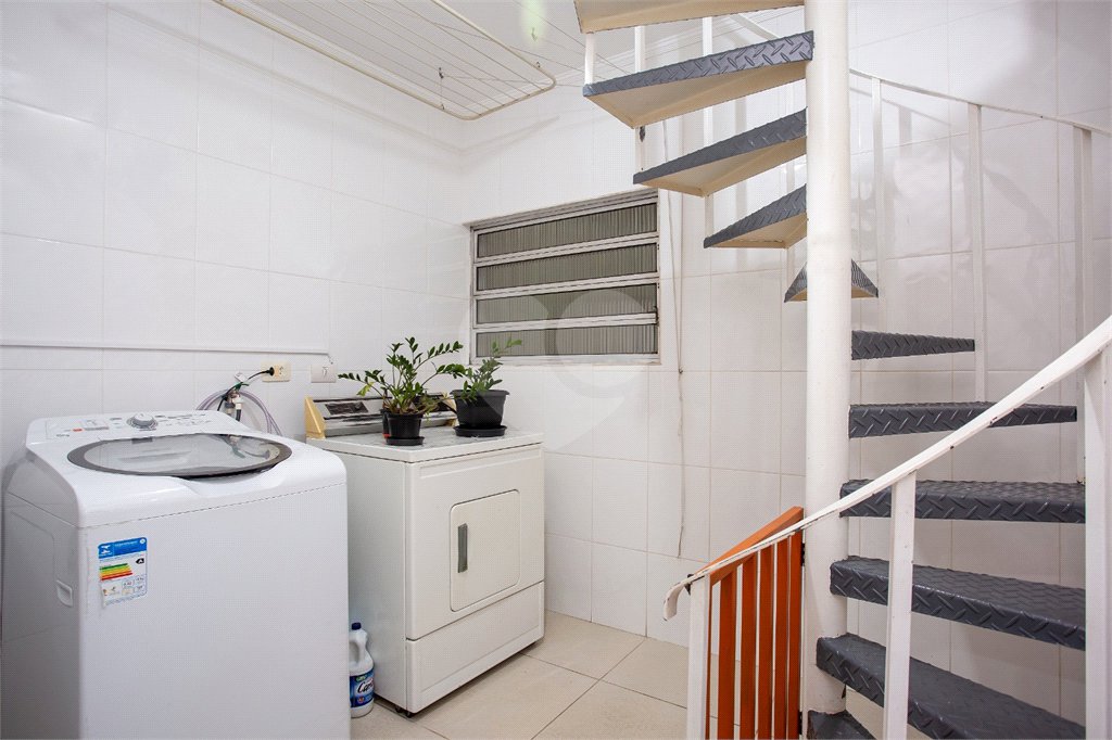 Casa à venda com 3 quartos, sendo 1 suíte, em Mirandópolis, São Paulo, SP
