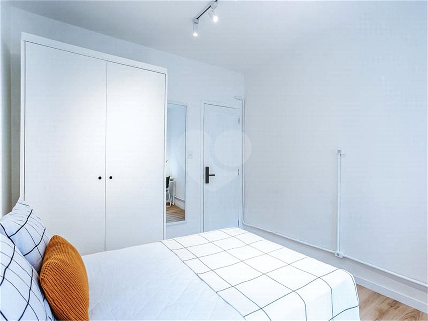 Apartamento à venda com 3 quartos, sendo 1 suíte, em Itaim Bibi, São Paulo, SP