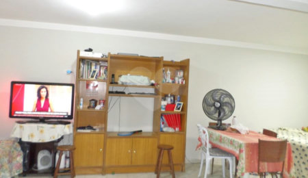 Casa à venda com 6 quartos, sendo 2 suítes,  em Vila Universitária, São Paulo, SP