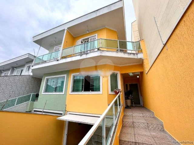 Sobrado à venda com 3 suítes em Vila Guilherme, São Paulo, SP