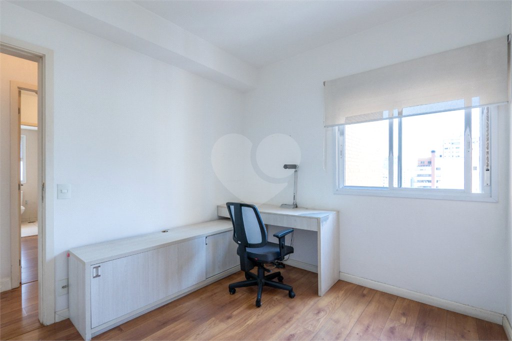 Apartamento à venda com 3 suítes em Campo Belo, São Paulo, SP