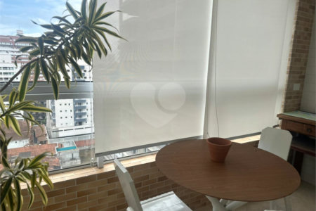 Apartamento à venda ou para alugar com 2 quartos, sendo 1 suíte,  em Guilhermina, Praia Grande, SP