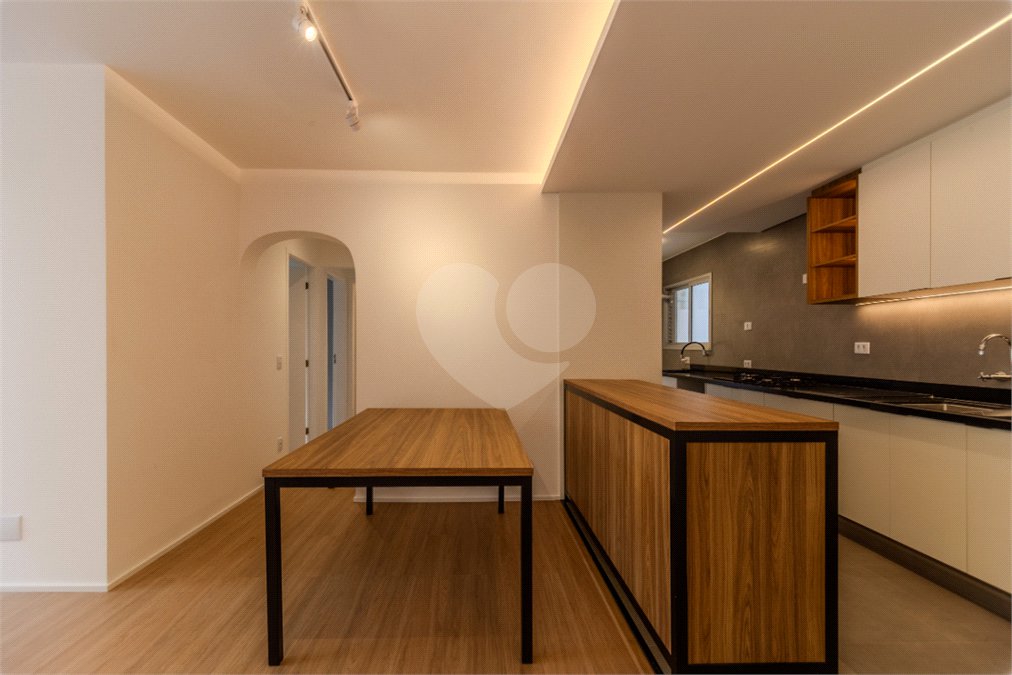 Apartamento à venda com 3 quartos, sendo 1 suíte, em Brooklin, São Paulo, SP