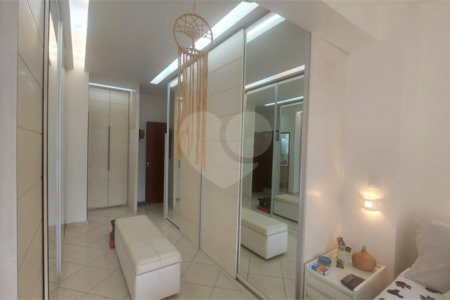 Apartamento à venda com 4 quartos, sendo 2 suítes, em Tijuca, Rio de Janeiro, RJ