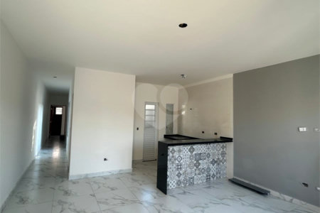Casa Térrea à venda com 2 quartos, sendo 1 suíte,  em Jardim Imperial, Atibaia, SP