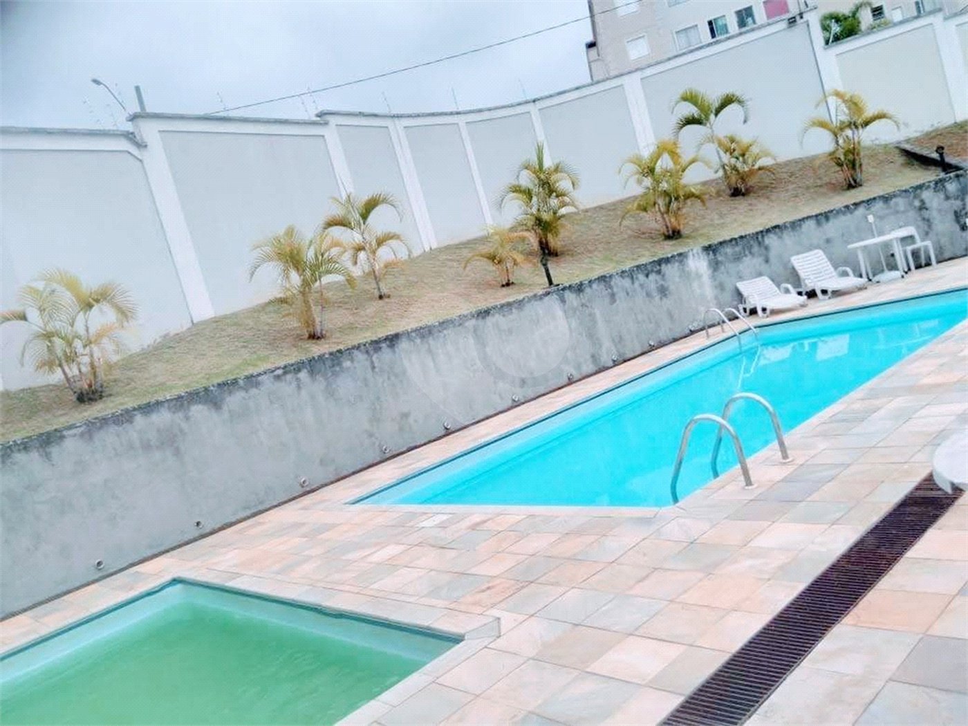 Apartamento à venda com 2 quartos, sendo 1 suíte,  em Vila Santana, Mogi das Cruzes, SP